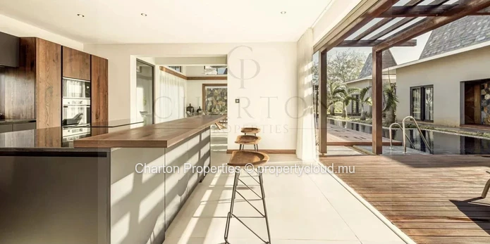 Contemporary single-story villa with 3 bedrooms, offering an exceptional lifestyle