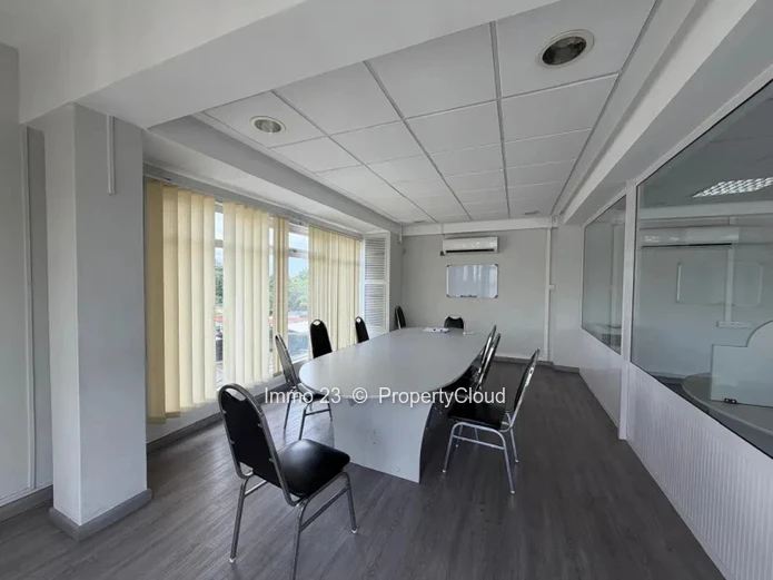 Office - 340m2 - Belle Rose (Est) - Ref. BU96228LO