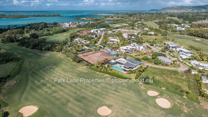 Luxury Villa in Anahita Mauritius – Contemporary Elegance in a Prestigious Estate