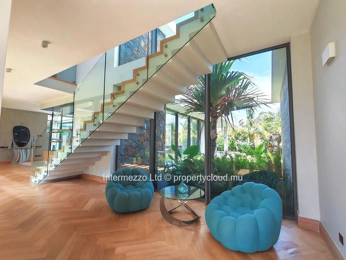 Exceptional IRS villa · Anahita Estate · 5 bedrooms · 969 m² living space · 2,195 m² plot