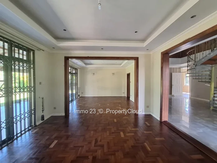 Office - 360m2 - Floréal