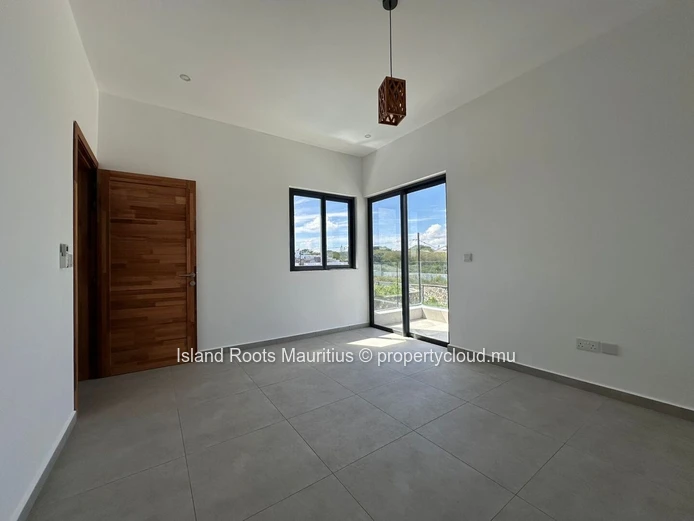 À vendre : belle maison de trois chambres avec piscine à Cap Malheureux.