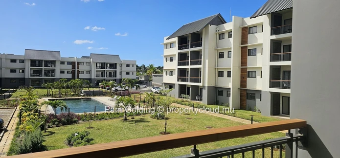 Furnished Two-Bedroom Apartment Overlooking the Pool – Beau Plan Smart City