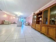 Elegant 3-BR Apartment in Quatre Bornes with Modern Amenities
