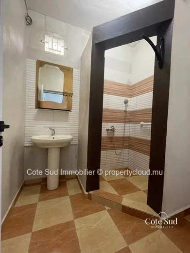 Prestigieux maison de 241 m² avec jardin et terrasse à Mahébourg