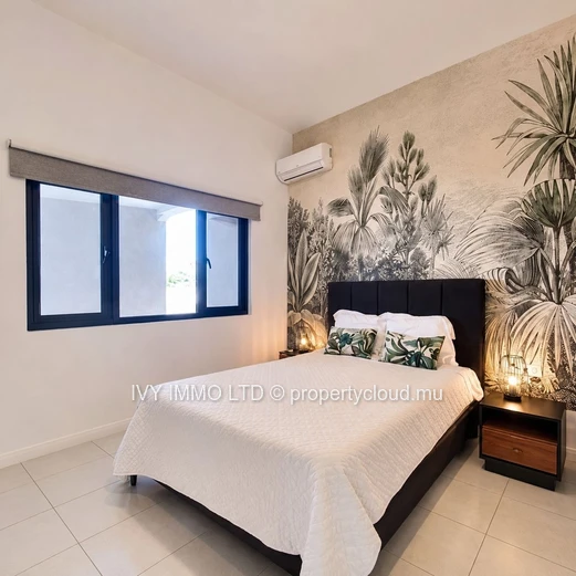 Waterfront Loft-Style Duplex For Rent – Bain Bœuf
