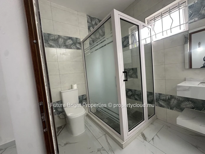 Duplex de 4 chambres à vendre à Plaine Magnien