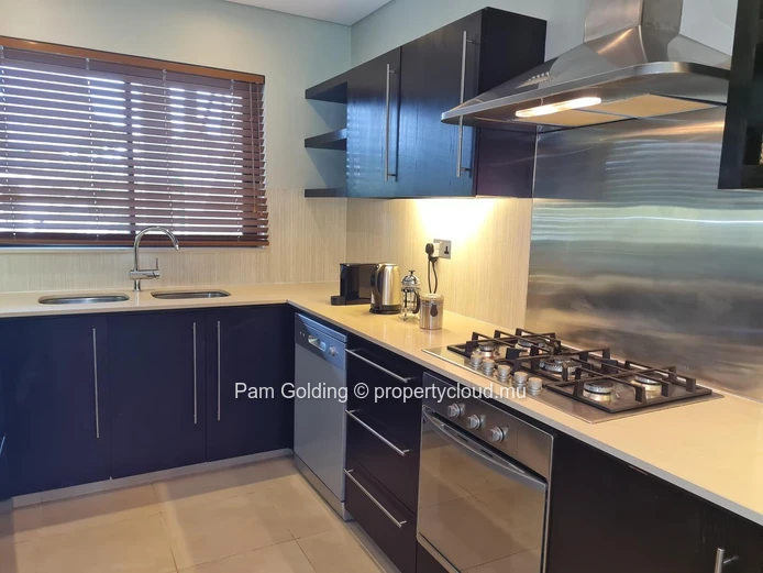 À vendre : Appartement 3 chambres avec vue sur le trou n°9 – Anahita Golf Estate, Beau Champ