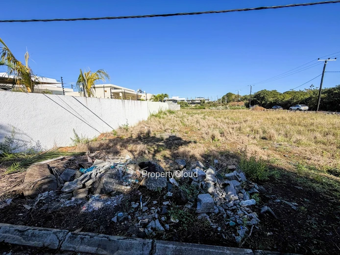 Terrain Commercial À Vendre – Chemin 20 Pieds, Grand Baie