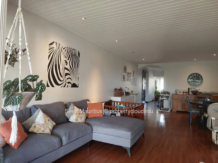 Appartement de 3 Chambres Avec Vue