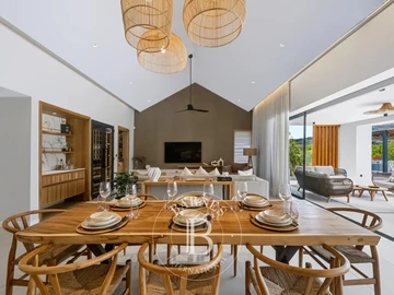 4 Bedroom Villa
