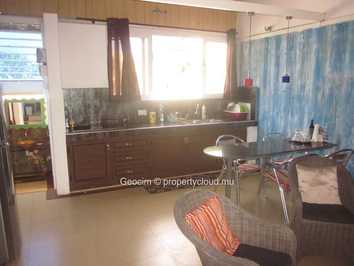 Flic en Flac Morc St Jacques Maison de plain-pied de 2 càc sur 80 toises terrain clos. Disponible. (Mandat exclusif)
