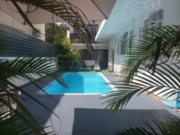 7 Bedroom Apartment