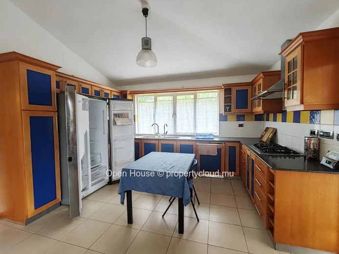 Luxurious Mauritian Villa with Private Pool in Tamarin, Rivière Noire - Black River! 5 Bedrooms, Office, Mountain Vie...