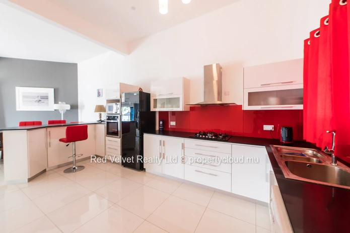 Luxury Beachfront Apartment for Rent in Flic en Flac | Ocean Views