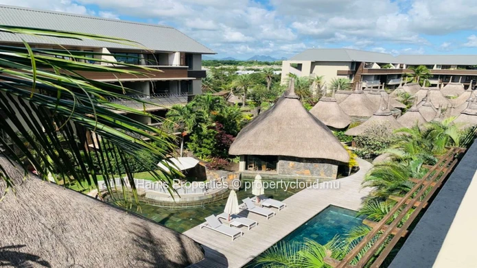 High-end RES penthouse for sale in a secure residential complex in Grand Baie 