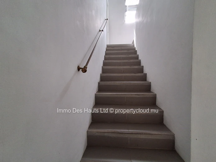 Duplex de 3 chambres en vente floreal 
