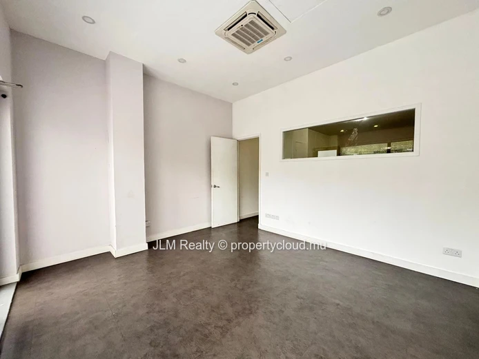 For Rent – 45 m² Office in the Centre of Tamarin, Mauritius