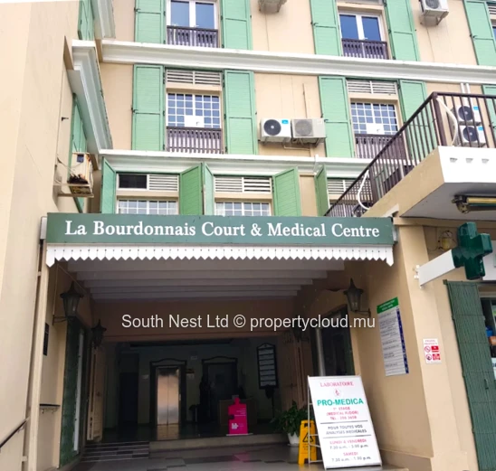 Bureau Contemporain à Vendre à Port Louis | Espace Commercial Meublé