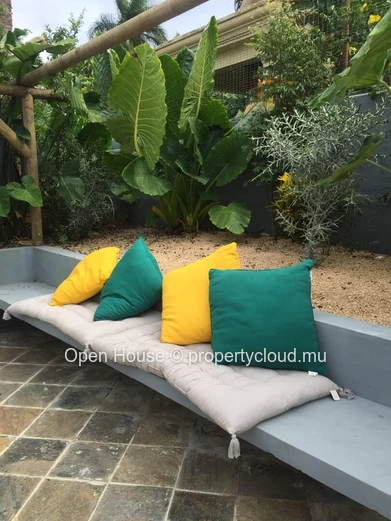 "Charming Mauritian Villa with Private Pool in Pamplemousses - Don't Miss Out!"