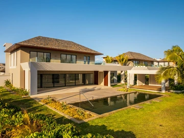 5 Bedroom Villa