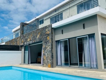 4 Bedroom Townhouse, Duplex