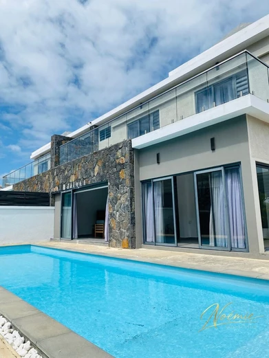 4-Bedroom Furnished Villa with Private Pool in Pereybere