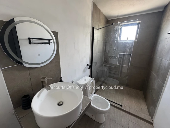 Maison meublée de 3 chambres à louer à Calodyne