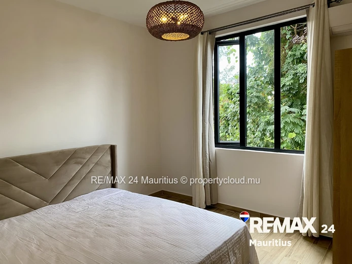 Brand-New Apartment with Views of Greenery