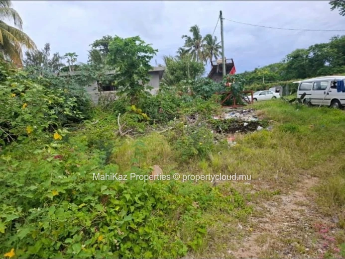 Residential Land for Sale in Baie du Tombeau, Mauritius 