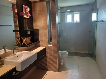3 Bedroom Townhouse, Duplex