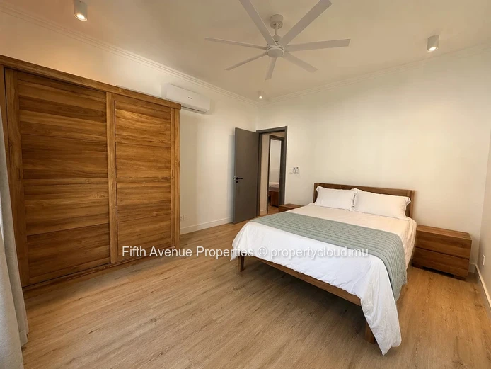 Moka – Stunning 3-Bedroom Apartment – Mountain View