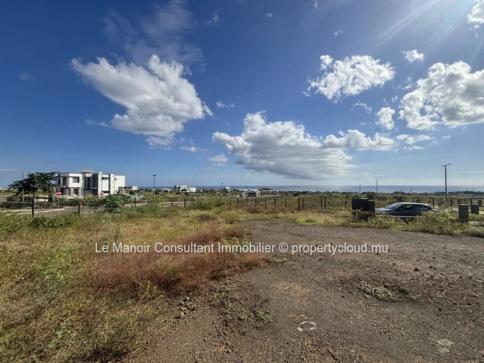 559m² Land for Sale in Flic en Flac Smart City, accessible to foreigners