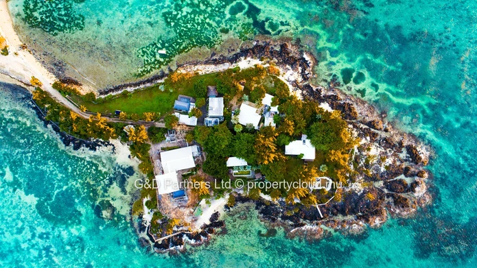 Investment Opportunity Land For Sale — Petit Raffray / Mont Mascal