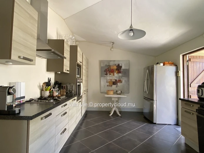 Grand Gaube - 4-bedroom family home with swimming pool and independent studio