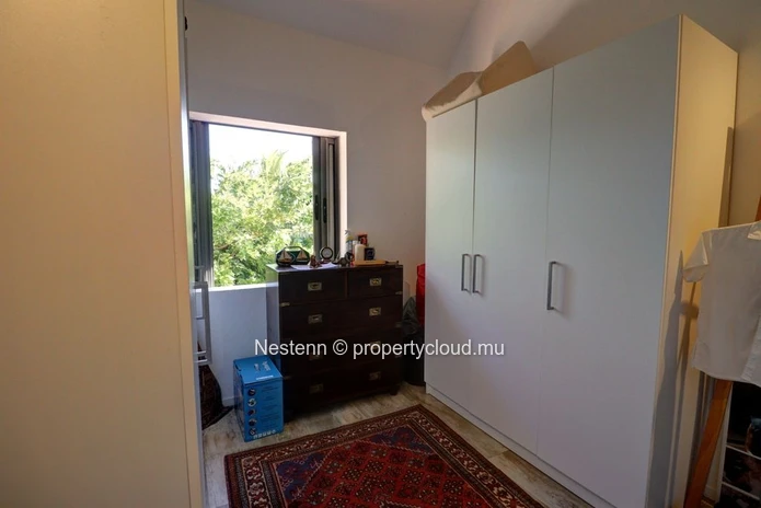  Maison pieds dans l'eau semi-meublée 3 chambres – Vivre au bord de l'océan en long terme
