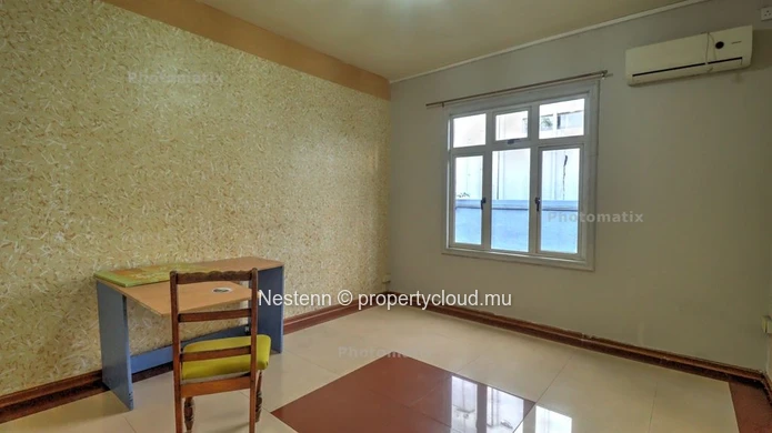 Bureau de 75 m2