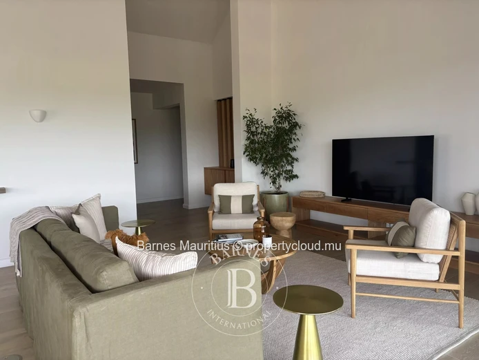 POINTE D'ESNY – Luxury Penthouse Overlooking Nature with Jacuzzi – 3 Bedrooms