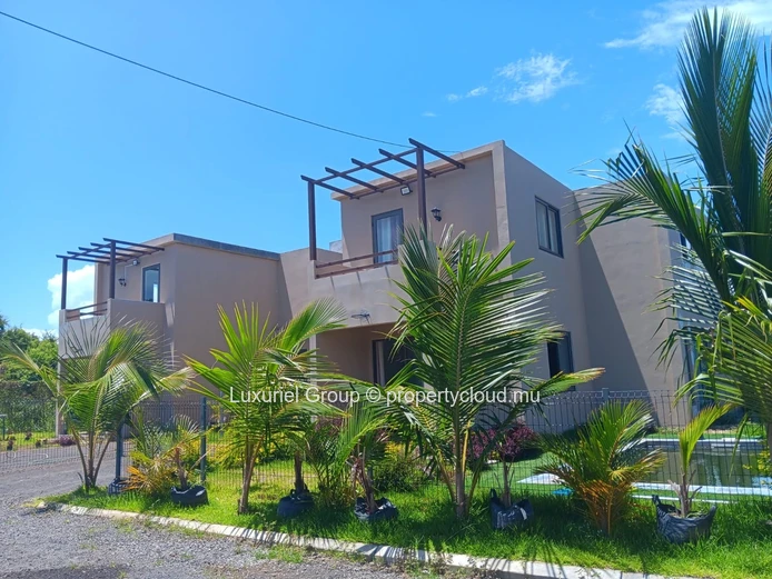 Beautiful Villa for Sale in Grand Gaube – Quiet and Peaceful Area