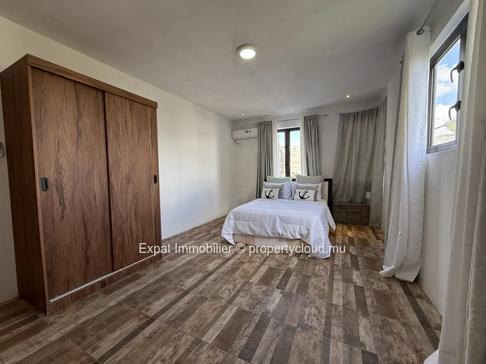 Contemporary 5-Bedroom Villa With Private Pool And Spacious Rooftop – Fond Du Sac