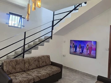 5 Bedroom Villa