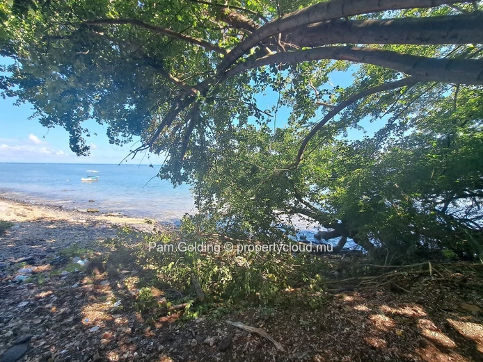 Baie du Tombeau – Land for sale – Pam Golding Mauritius