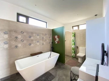 4 Bedroom Villa