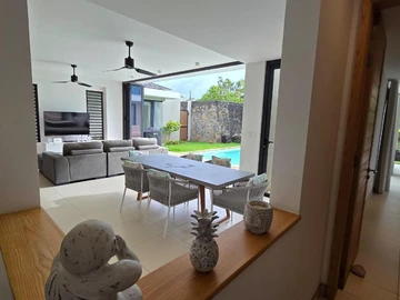 4 Bedroom Villa