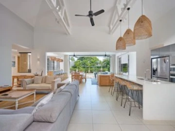 4 Bedroom Villa