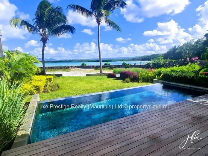 Luxury 4-Bedroom Waterfront House for Rent in Poste Lafayette | Private Pool, Lagoon Views & Secure Residence