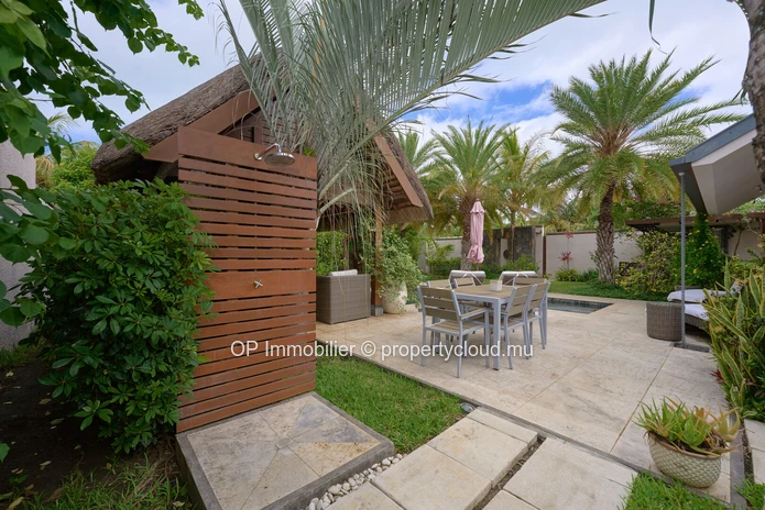 Villa de 3 chambres avec piscine privée à vendre à Grand Baie