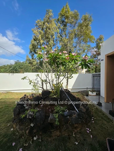 Villa de charme, 3 chambres, jardin de 760 M2 a balaclava