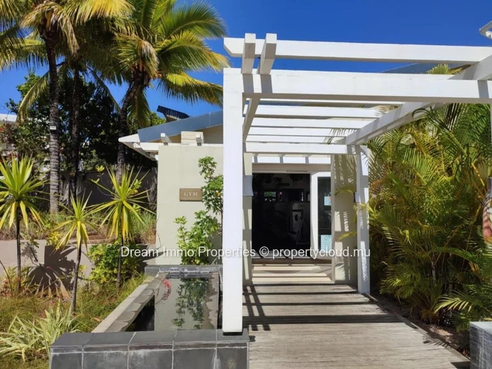 Superbe townhouse de 4 chambres avec piscine privée dans un village entre mer et golf à Haute Rive – Ile Maurice