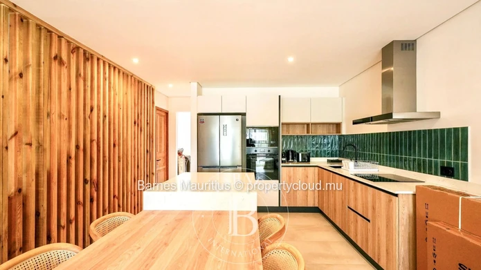 TAMARIN - Beachfront Duplex - 3 Bedrooms